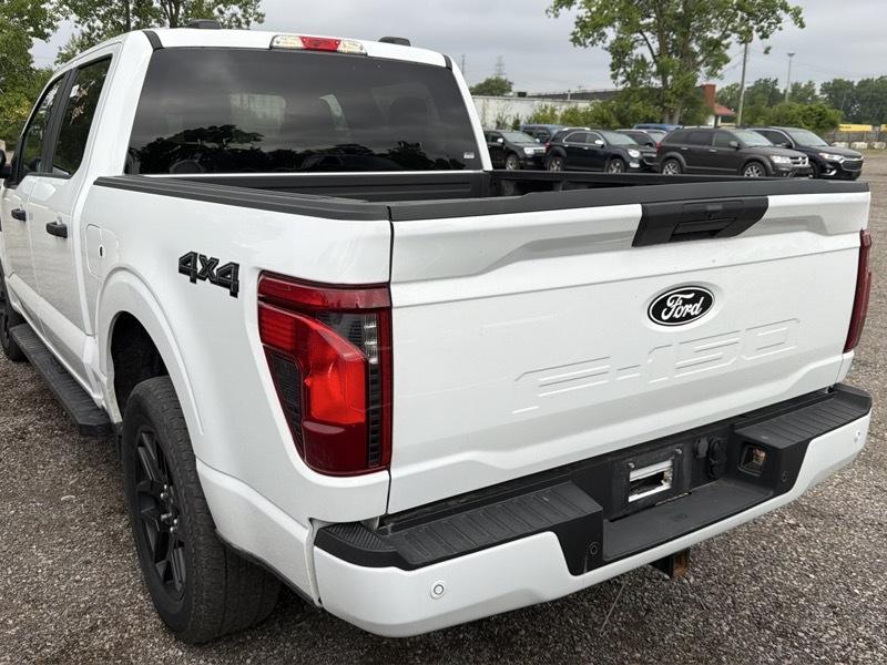 Ford F-150 STX SuperCrew 4WD 2024