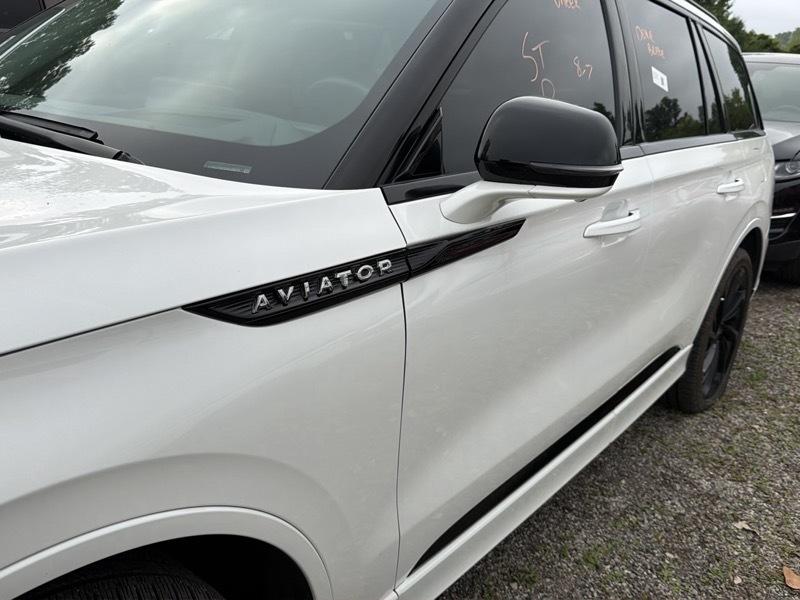 Lincoln Aviator Reserve AWD 2025