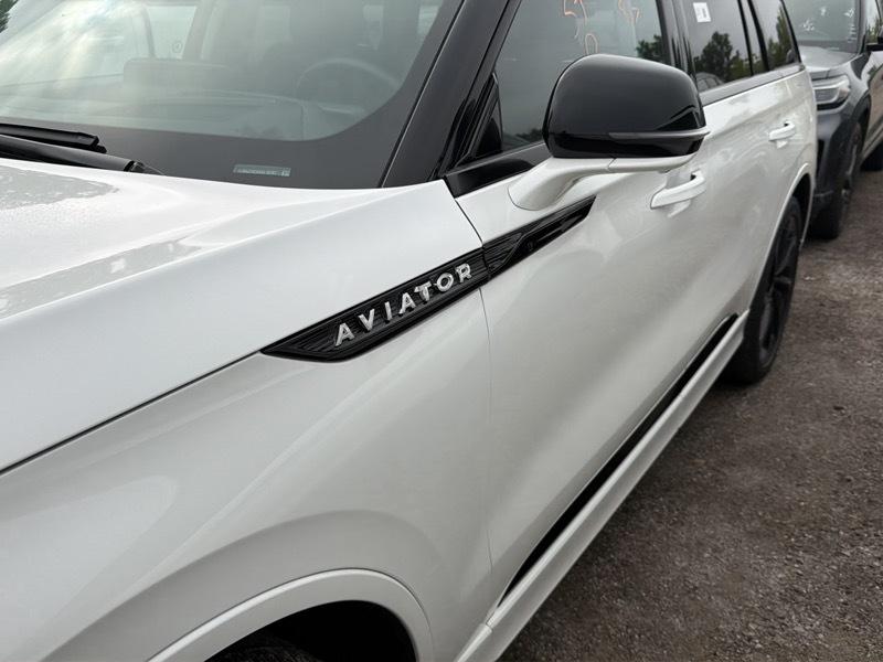 Lincoln Aviator Reserve AWD 2025