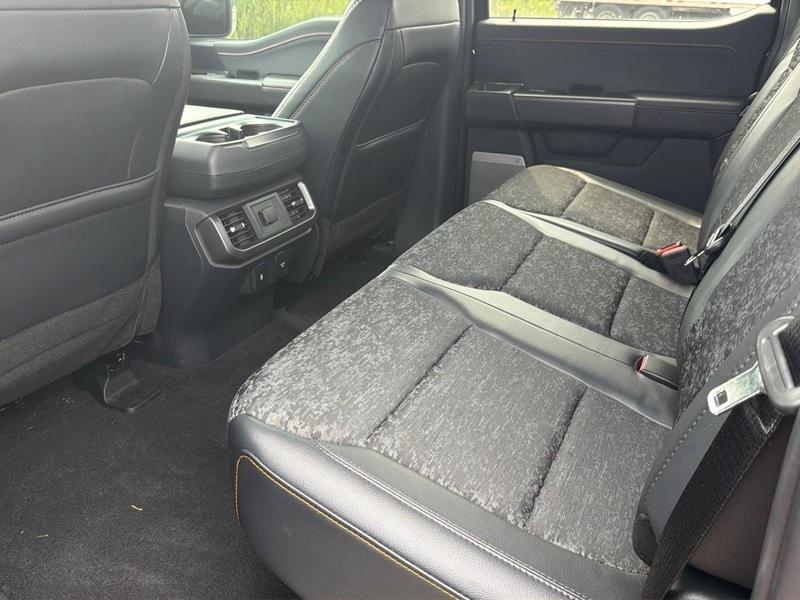 Ford F-150  2025