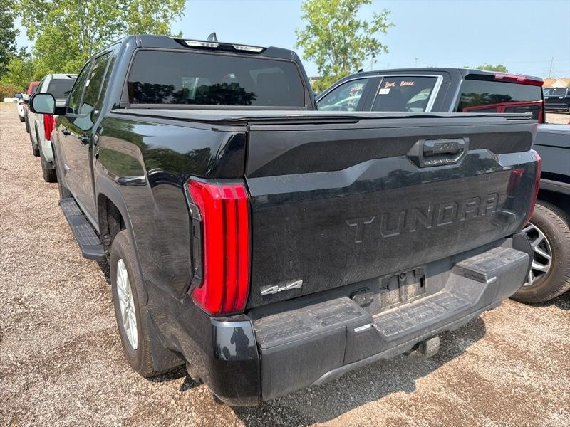Toyota Tundra SR5 CrewMax 4WD 2025