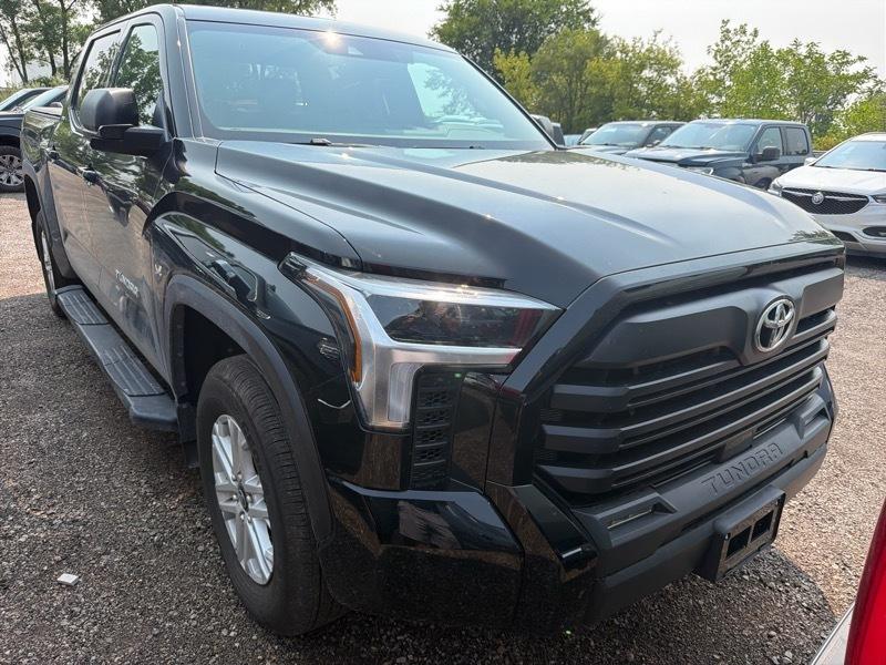 Toyota Tundra SR5 CrewMax 4WD 2025