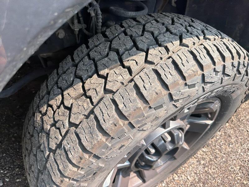 Ford F-250 SD Lariat Crew Cab 4WD 2024