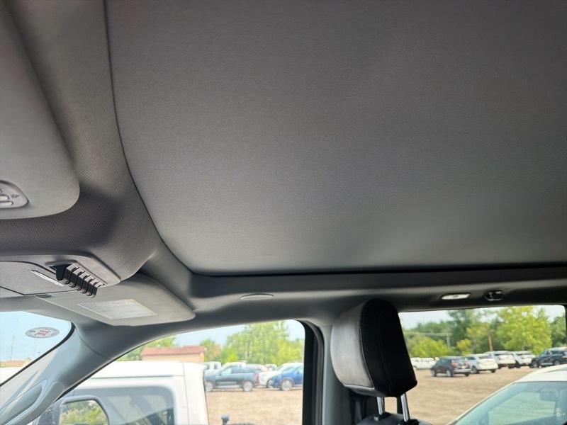 Ford F-250 SD Lariat Crew Cab 4WD 2024