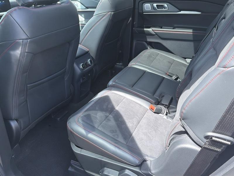 Ford Explorer  2026