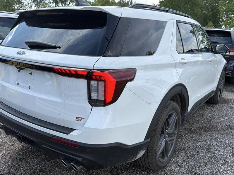 Ford Explorer  2026