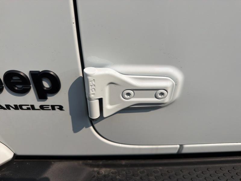 Jeep Wrangler Unlimited Sahara Altitude 2023