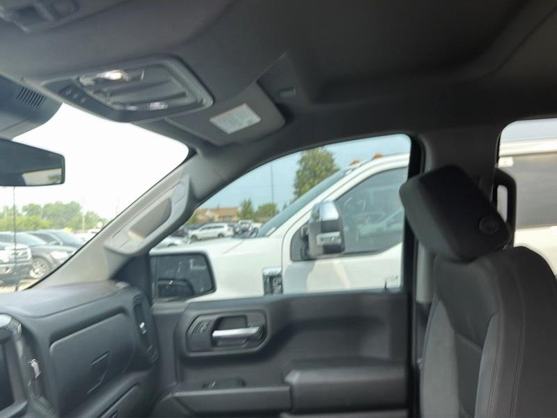 GMC Sierra 1500 Pro Crew Cab Short Box 4WD 2024