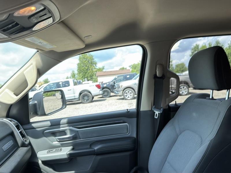 RAM 1500 Big Horn Crew Cab SWB 4WD 2020