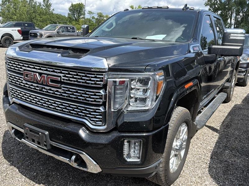 GMC Sierra 2500HD Denali Crew Cab 4WD SB 2023