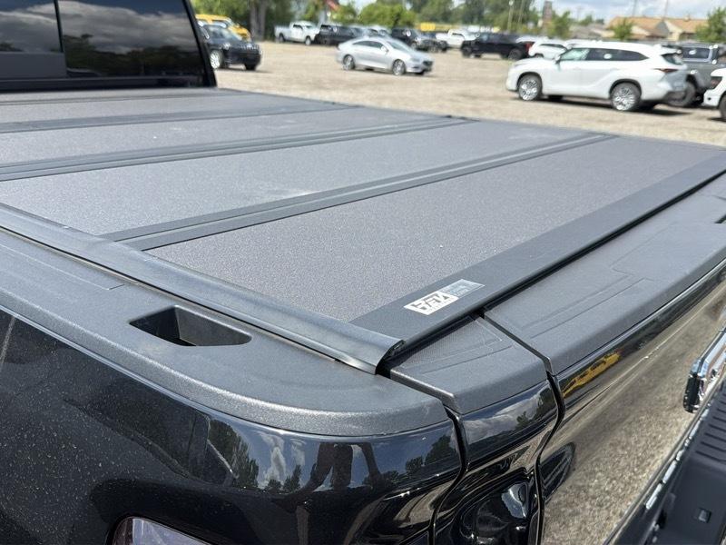 GMC Sierra 2500HD Denali Crew Cab 4WD SB 2023