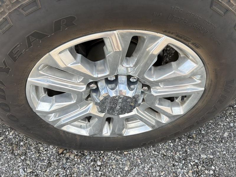 GMC Sierra 2500HD Denali Crew Cab 4WD SB 2023