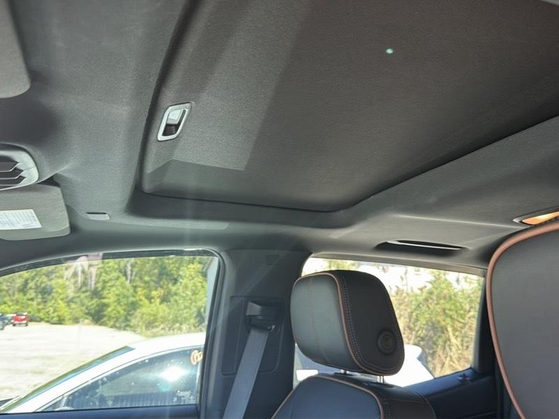 GMC Canyon AT4 Crew Cab 4WD 2024