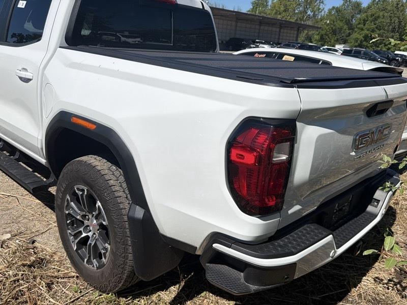 GMC Canyon AT4 Crew Cab 4WD 2024