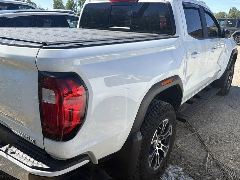 GMC Canyon AT4 Crew Cab 4WD 2024