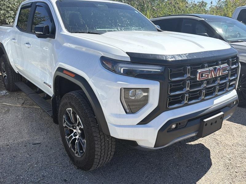 GMC Canyon AT4 Crew Cab 4WD 2024