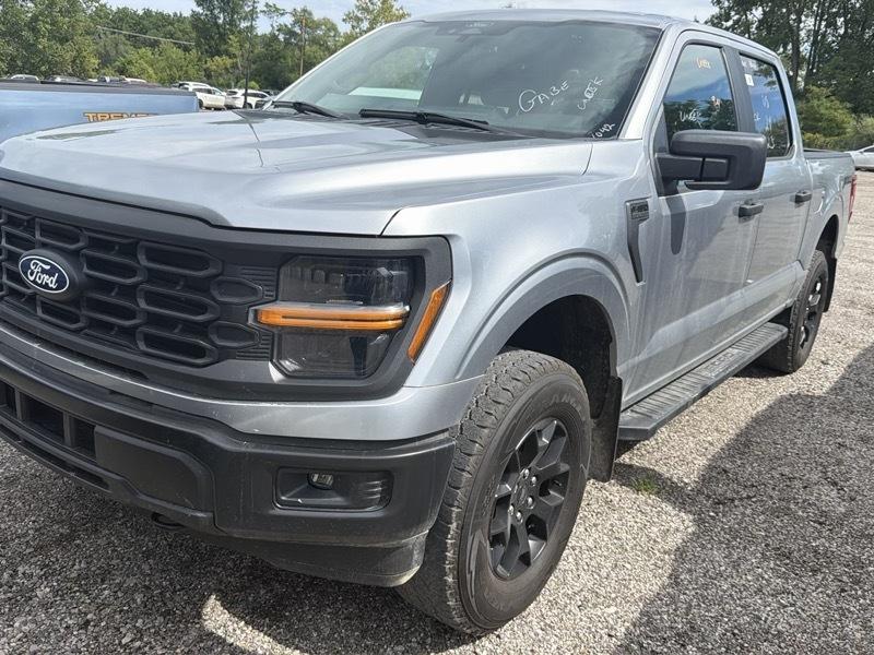 Ford F-150 STX SuperCrew 4WD 2024