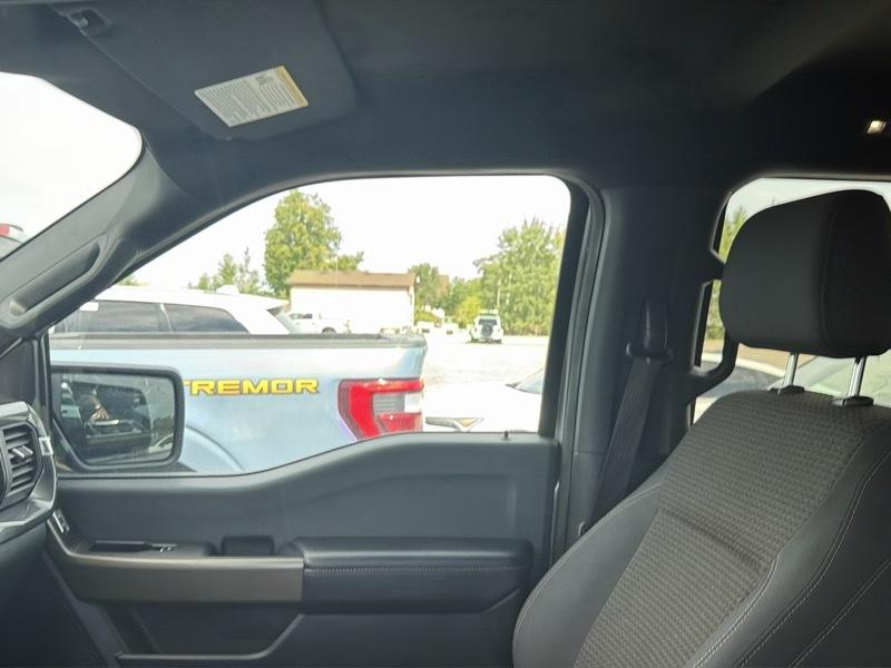 Ford F-150 STX SuperCrew 4WD 2024