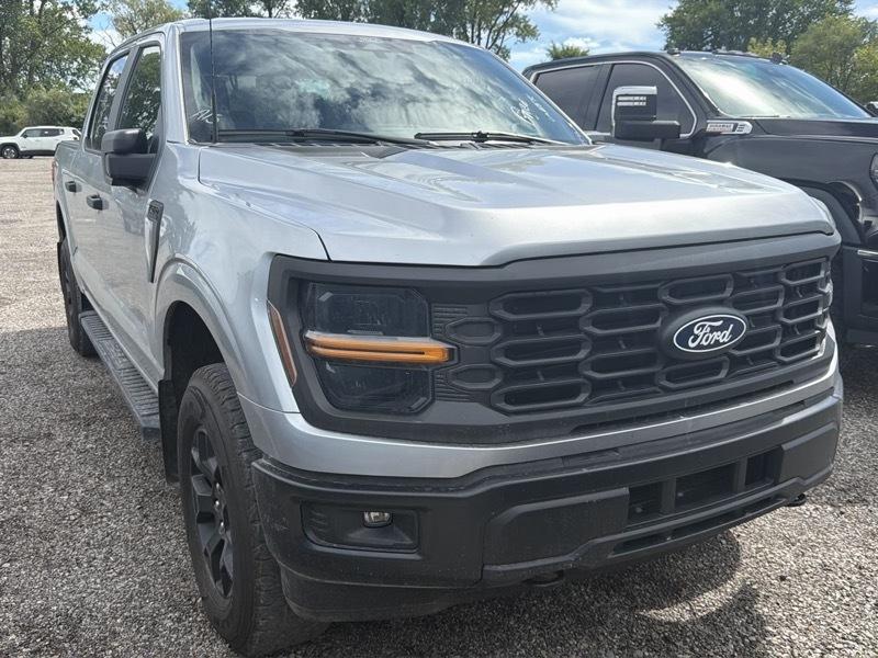 Ford F-150 STX SuperCrew 4WD 2024