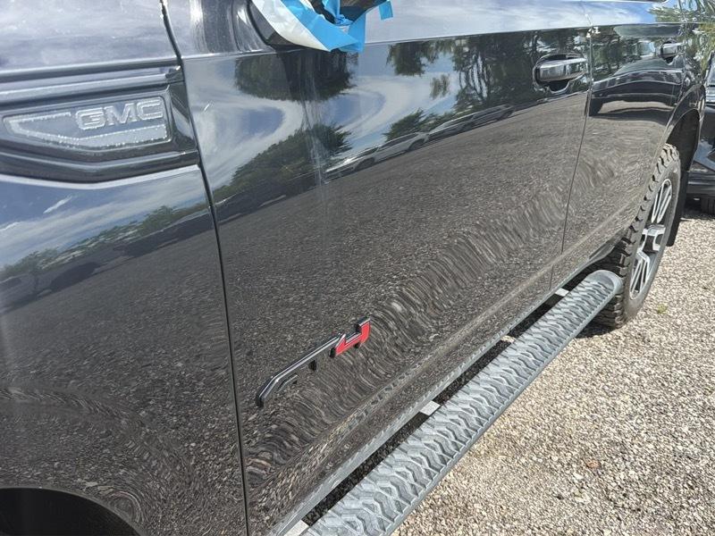 GMC Yukon AT4 2023