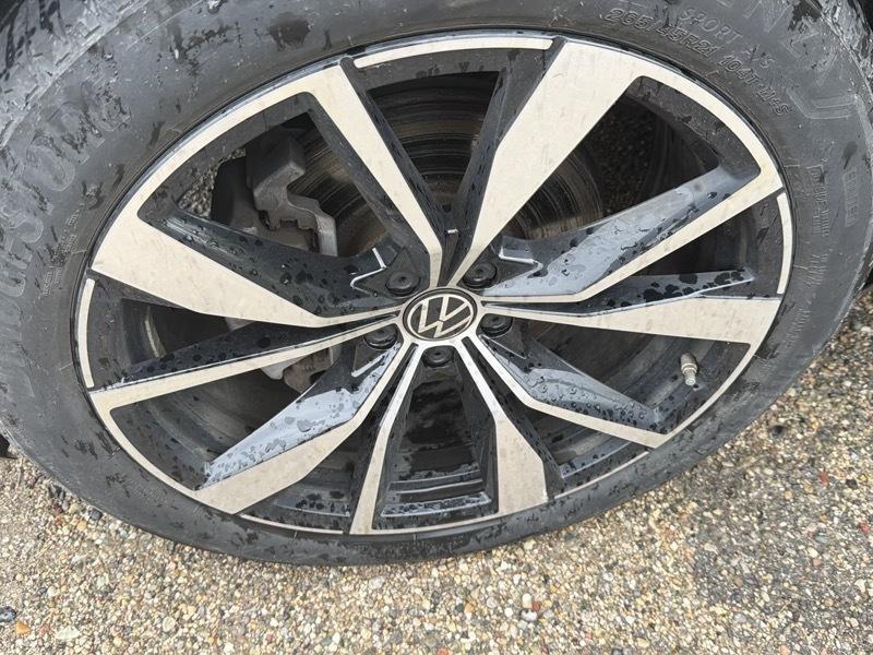 Volkswagen Atlas Cross Sport SEL Premium R-Line 4MOTION 2024