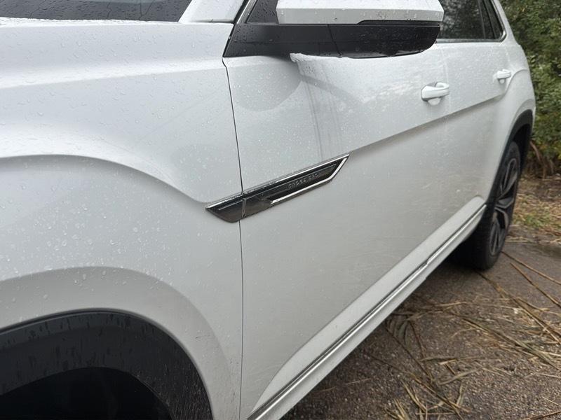 Volkswagen Atlas Cross Sport SEL Premium R-Line 4MOTION 2024