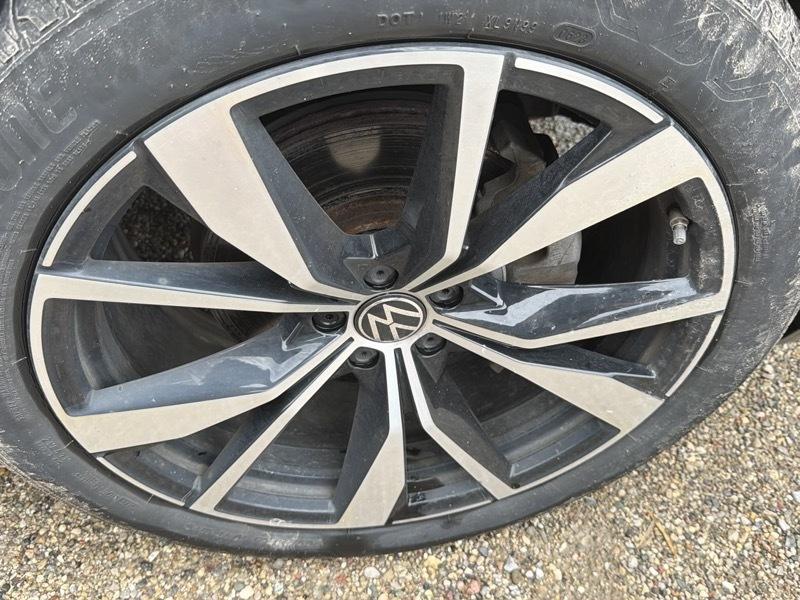 Volkswagen Atlas Cross Sport SEL Premium R-Line 4MOTION 2024