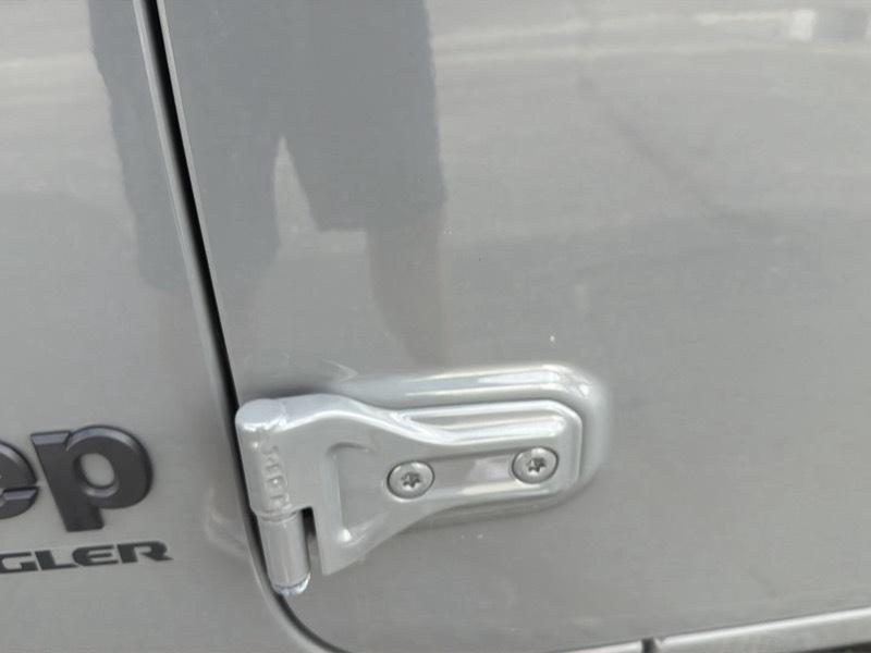 Jeep Wrangler Unlimited Sahara High Altitude 2023