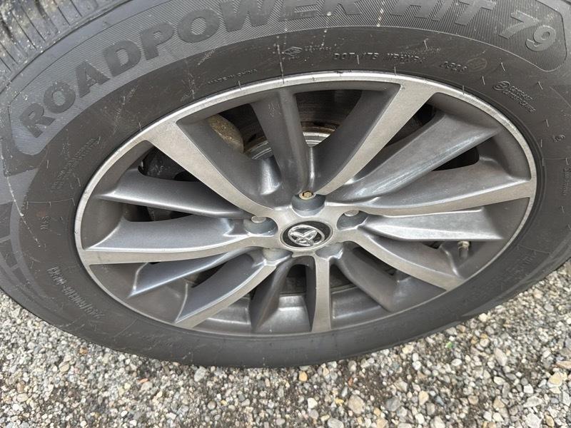Toyota Highlander XLE AWD V6 2019