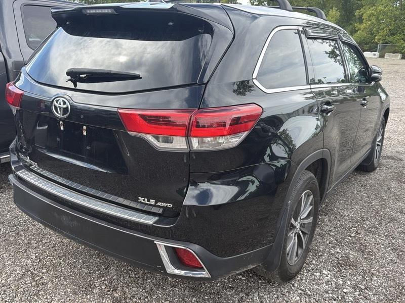 Toyota Highlander XLE AWD V6 2019