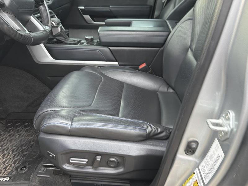 Toyota Tundra Platinum CrewMax 4WD Long Bed 2022