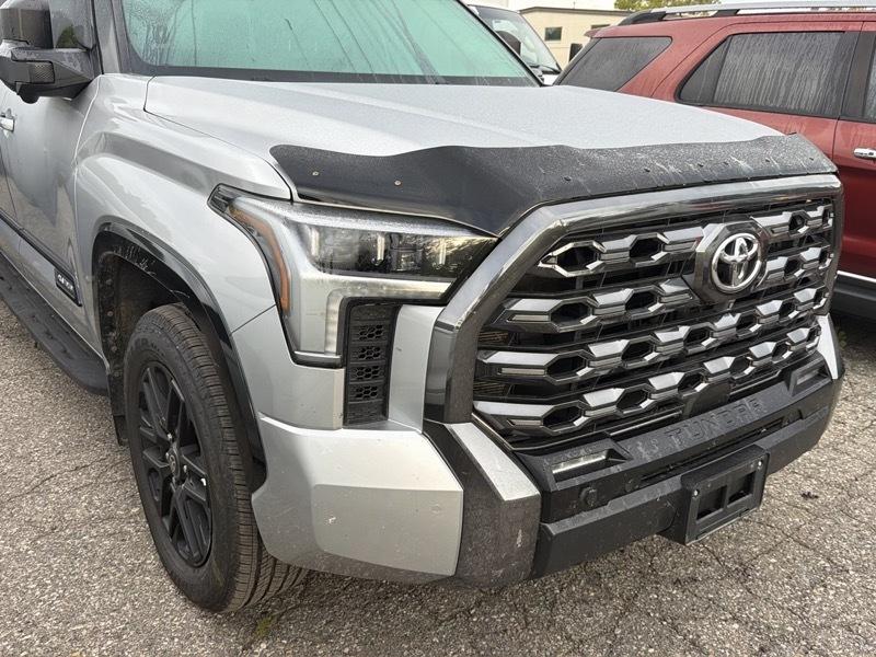 Toyota Tundra Platinum CrewMax 4WD Long Bed 2022