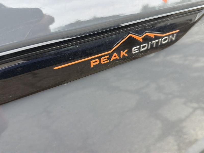 Volkswagen Atlas Peak Edition SEL AWD 2024