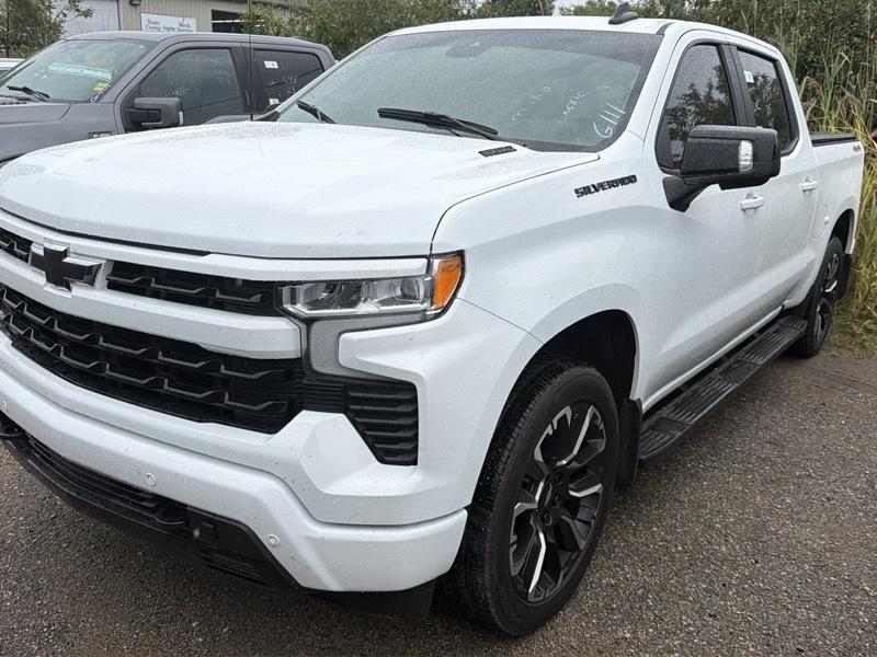 2025 Chevrolet Silverado 1500 RST Crew Cab 4WD