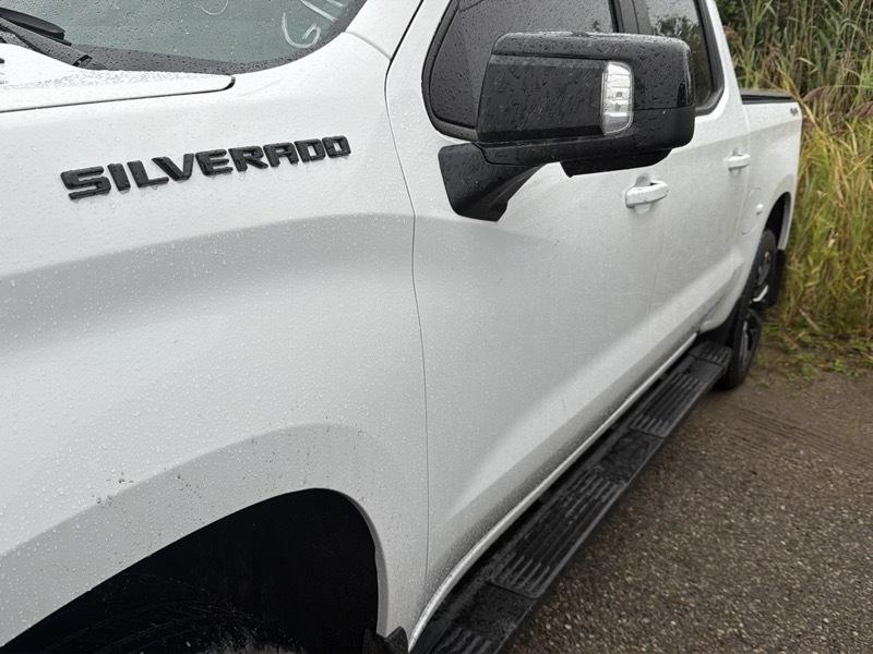 Chevrolet Silverado 1500 RST Crew Cab 4WD 2025
