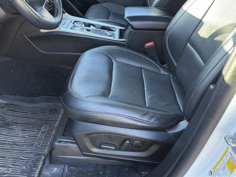 Ford Explorer  2023