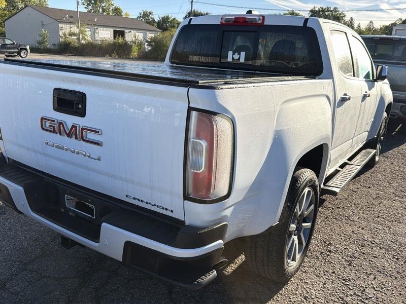 GMC Canyon Denali Crew Cab Long Box 4WD 2022
