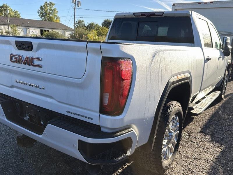 GMC Sierra 2500HD Denali Crew Cab 4WD 2020