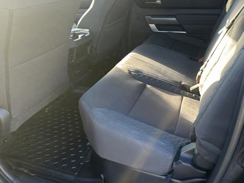 Toyota Tundra  2024