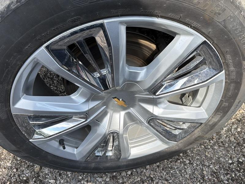Chevrolet Suburban High Country 4WD 2023