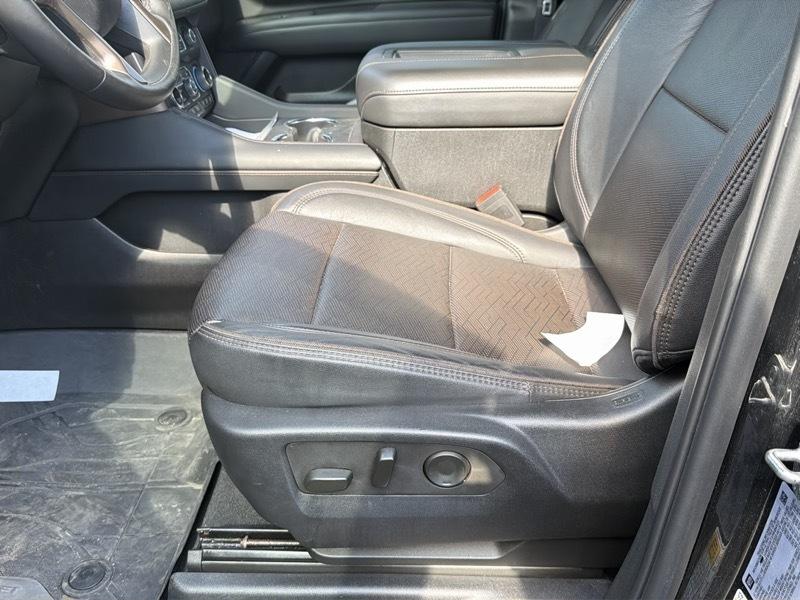 Chevrolet Suburban High Country 4WD 2023