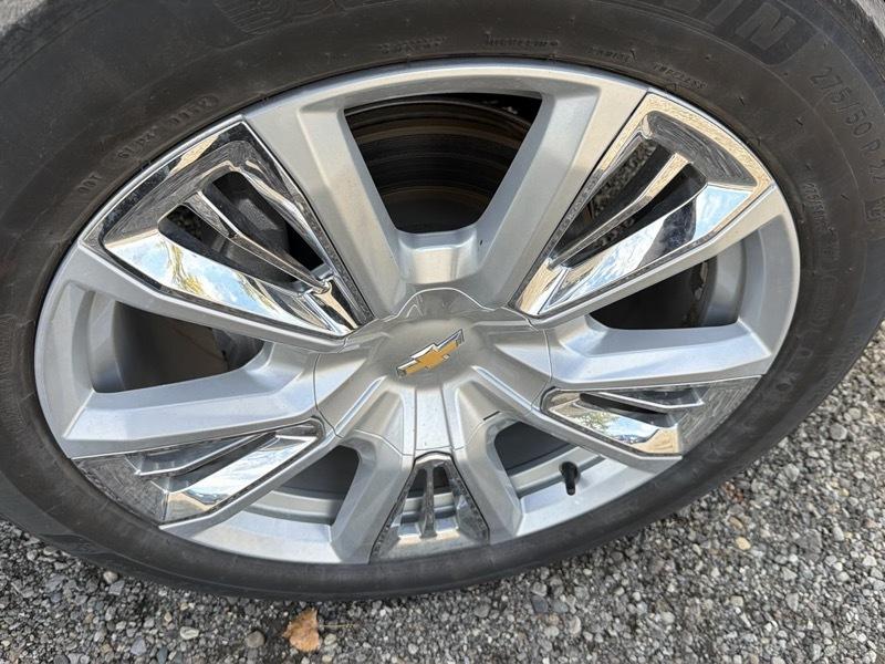 Chevrolet Suburban High Country 4WD 2023