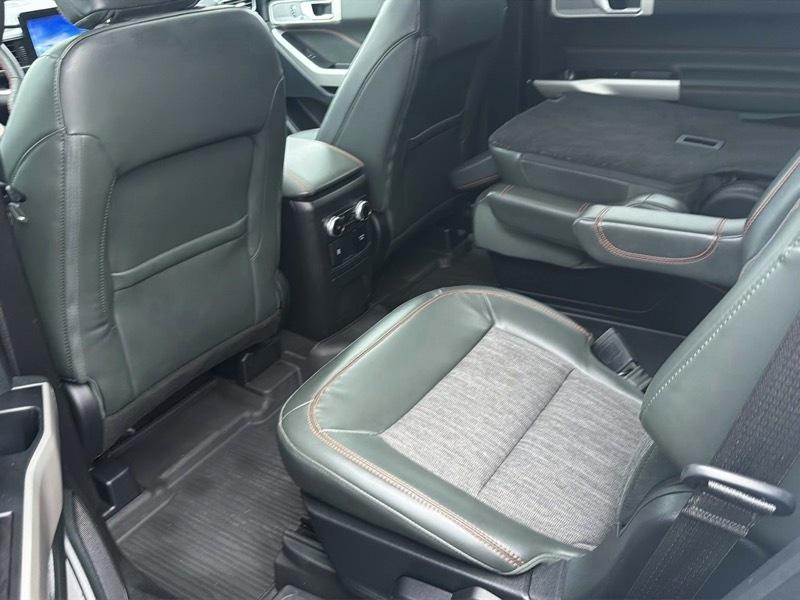 Ford Explorer  2023