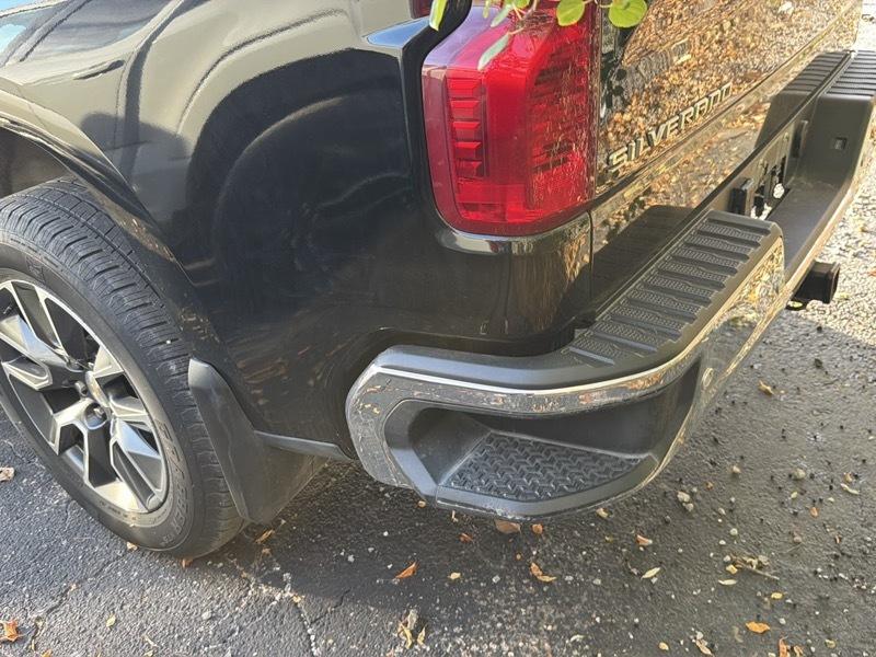 Chevrolet Silverado 1500 LT Crew Cab 4WD 2024