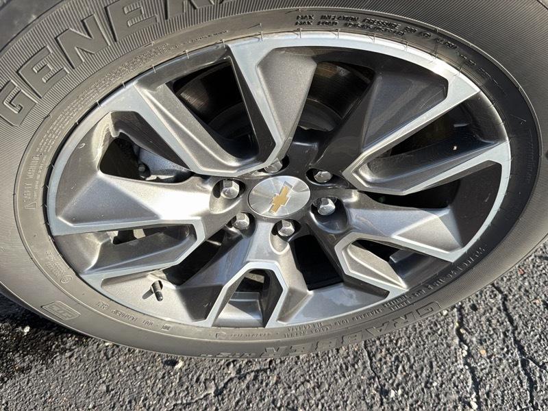 Chevrolet Silverado 1500 LT Crew Cab 4WD 2024