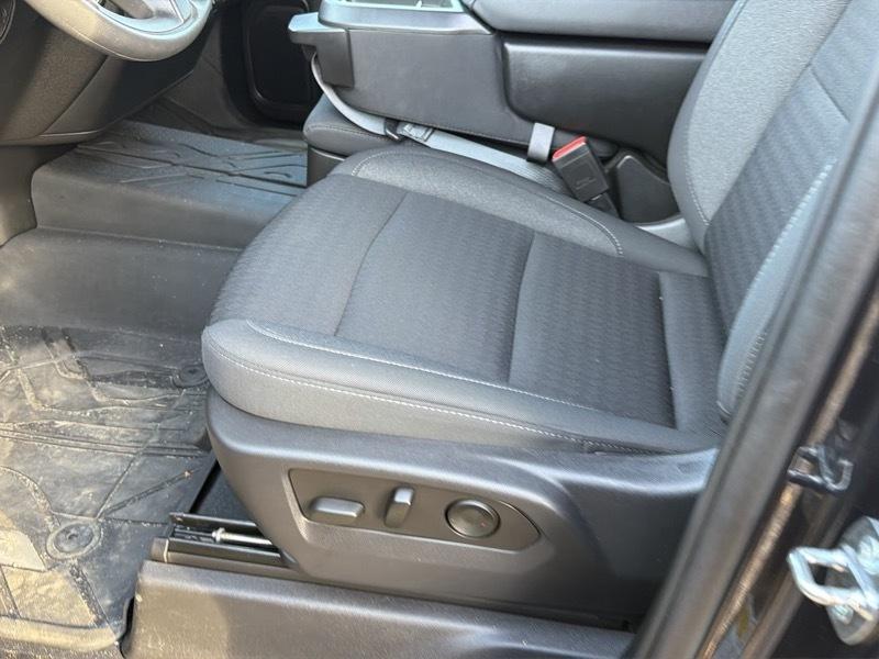 Chevrolet Silverado 1500 Custom Crew Cab 4WD 2022