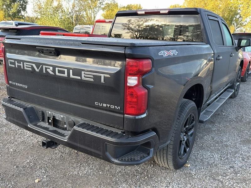 Chevrolet Silverado 1500 Custom Crew Cab 4WD 2022