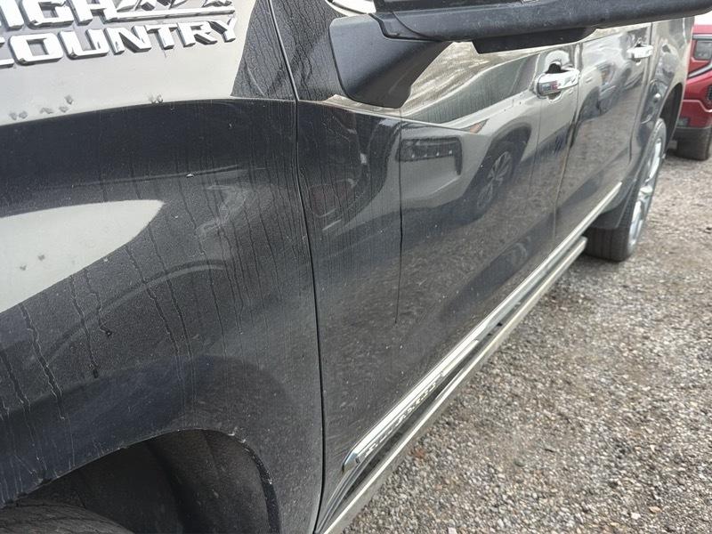 Chevrolet Silverado 1500 High Country Crew Cab 4WD 2024