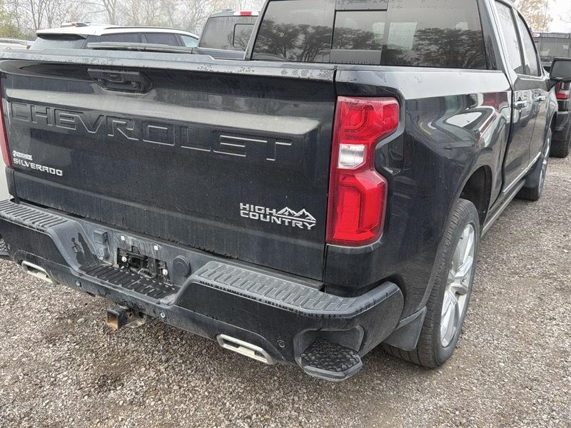 Chevrolet Silverado 1500 High Country Crew Cab 4WD 2024