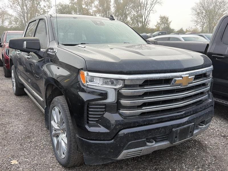 Chevrolet Silverado 1500 High Country Crew Cab 4WD 2024